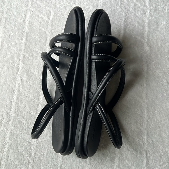 OluKai Tiare Strappy Leather Sandals - Picture 12 of 16